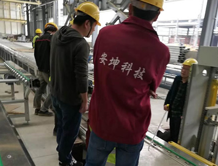 眾泰汽車裝配線